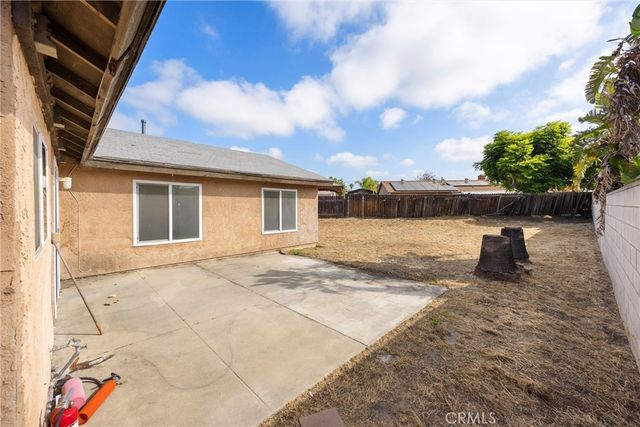 2701 S Whispering Lakes Court, Ontario, CA 91761