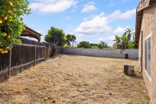 2701 S Whispering Lakes Court, Ontario, CA 91761