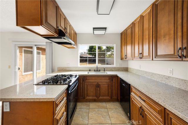 2701 S Whispering Lakes Court, Ontario, CA 91761