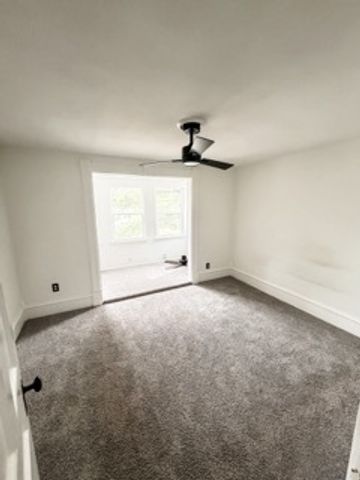 221 E Main Street, Genoa, IL 60135