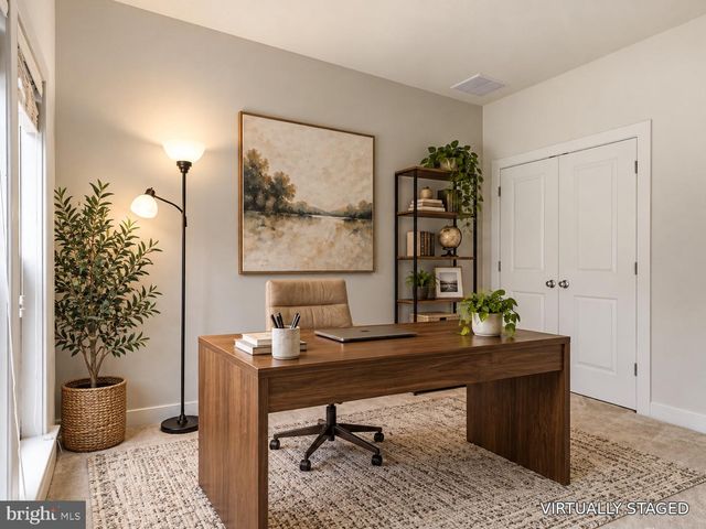12170 WAVELAND, Fairfax, VA 22033