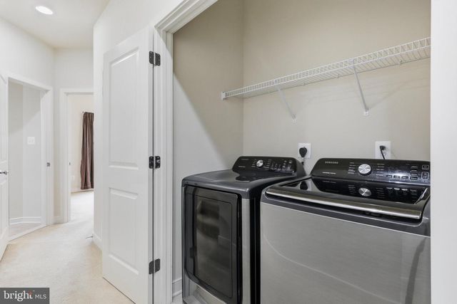 12170 WAVELAND, Fairfax, VA 22033