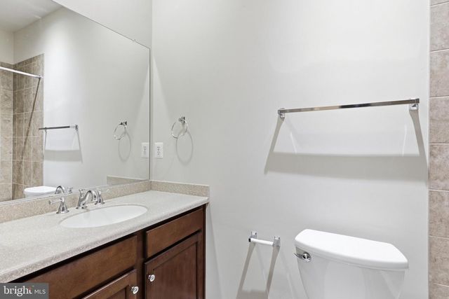 12170 WAVELAND, Fairfax, VA 22033