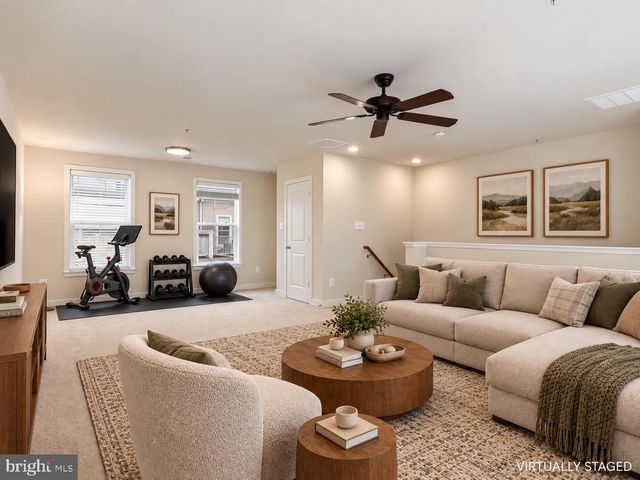 12170 WAVELAND, Fairfax, VA 22033