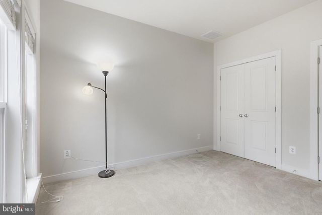12170 WAVELAND, Fairfax, VA 22033