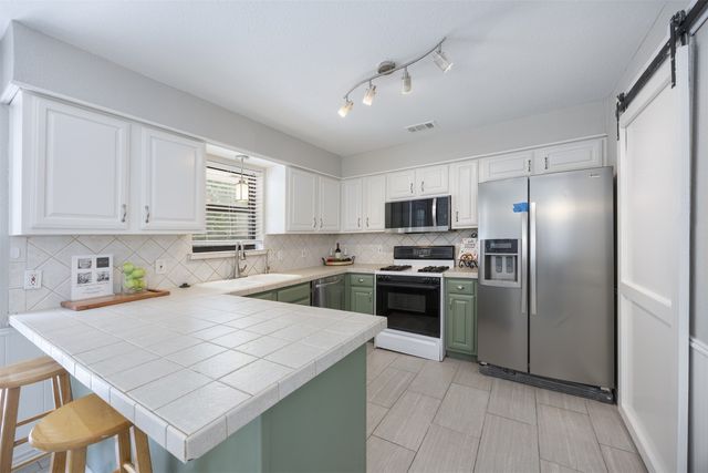 3123 Honeydew Drive, Carrollton, TX 75007