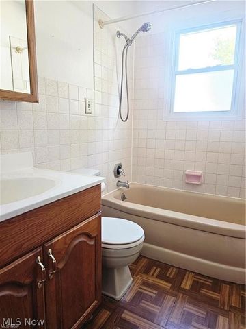 3900 Wetzel Avenue, Cleveland, OH 44109