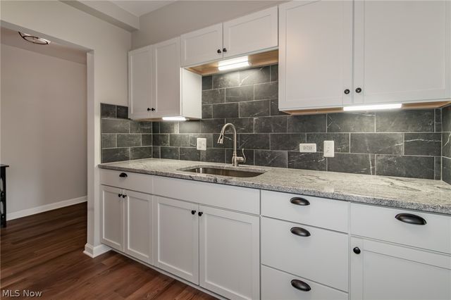 13800 Fairhill Road 419, Cleveland, OH 44120