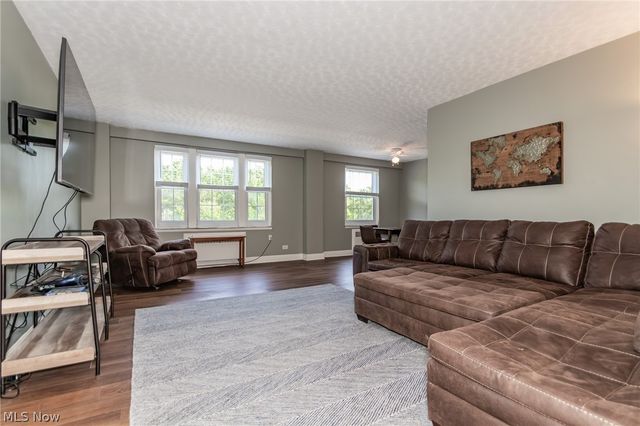 13800 Fairhill Road 419, Cleveland, OH 44120