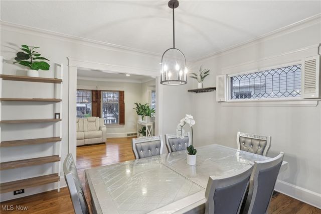 1566 Elbur Avenue, Lakewood, OH 44107