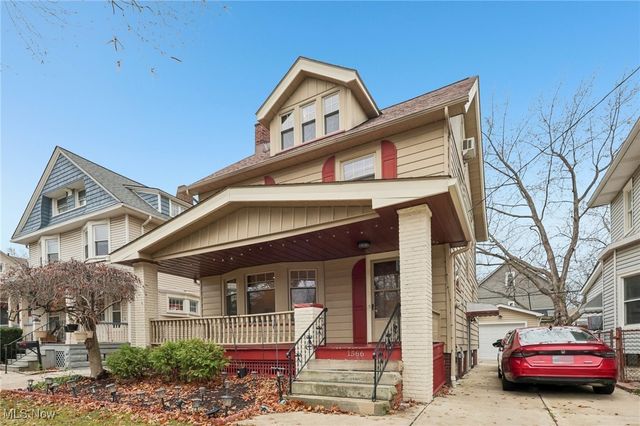 1566 Elbur Avenue, Lakewood, OH 44107