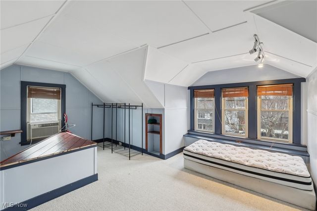 1566 Elbur Avenue, Lakewood, OH 44107