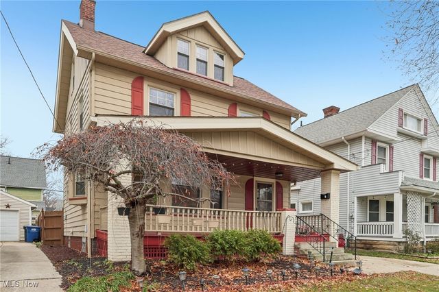 1566 Elbur Avenue, Lakewood, OH 44107