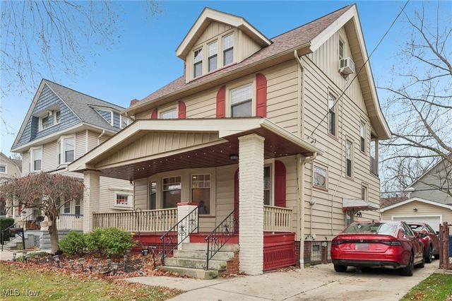 1566 Elbur Avenue, Lakewood, OH 44107