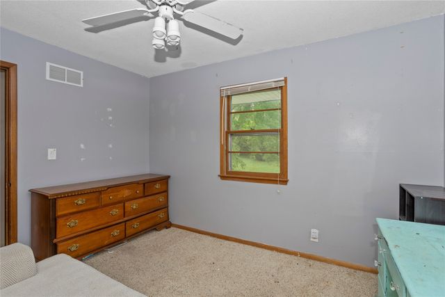 7612 Horton Avenue, Urbandale, IA 50322