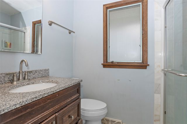 7612 Horton Avenue, Urbandale, IA 50322