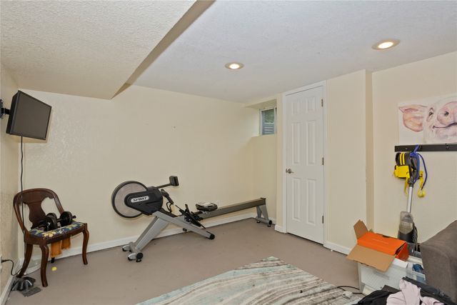 7612 Horton Avenue, Urbandale, IA 50322