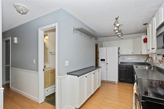 7612 Horton Avenue, Urbandale, IA 50322