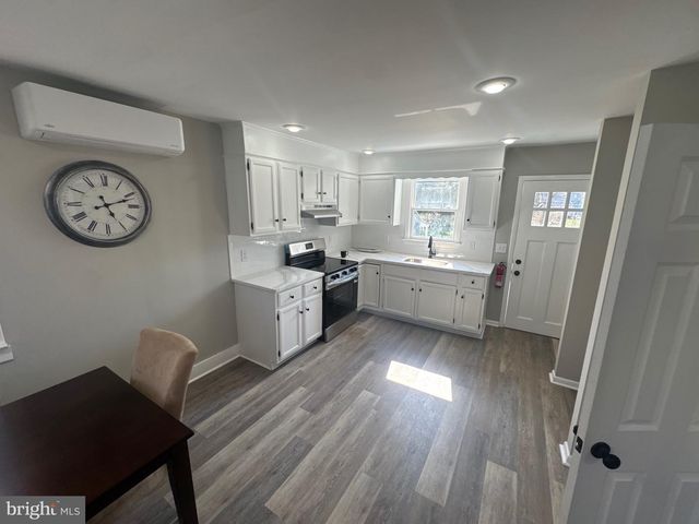 922 UNION ST, Port Norris, NJ 08349