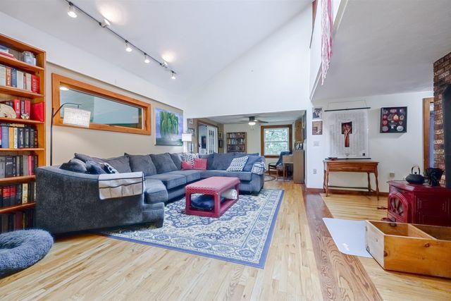 23 Beechwood Road, Hudson, NH 03051