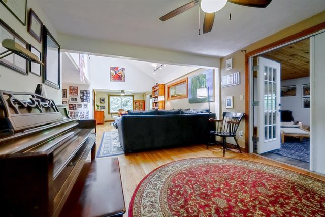 23 Beechwood Road, Hudson, NH 03051