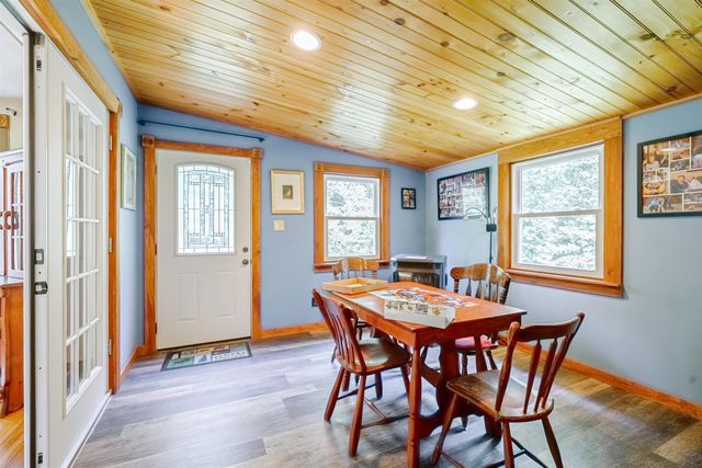 23 Beechwood Road, Hudson, NH 03051