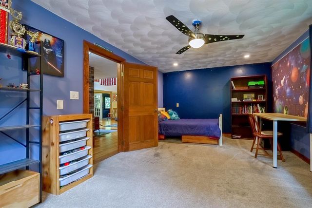 23 Beechwood Road, Hudson, NH 03051