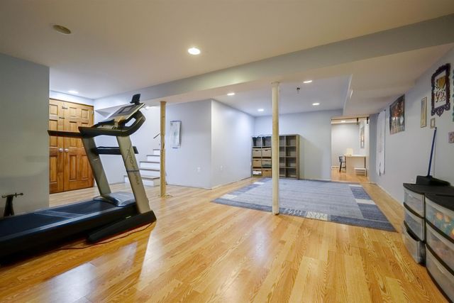 23 Beechwood Road, Hudson, NH 03051