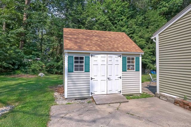 23 Beechwood Road, Hudson, NH 03051