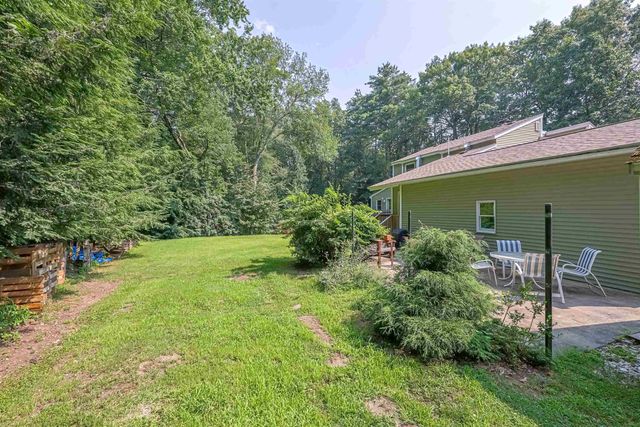 23 Beechwood Road, Hudson, NH 03051