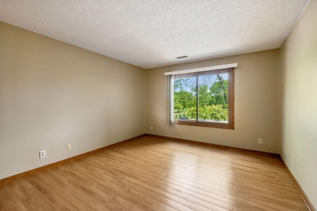 3801 W 98th Street 209, Bloomington, MN 55431
