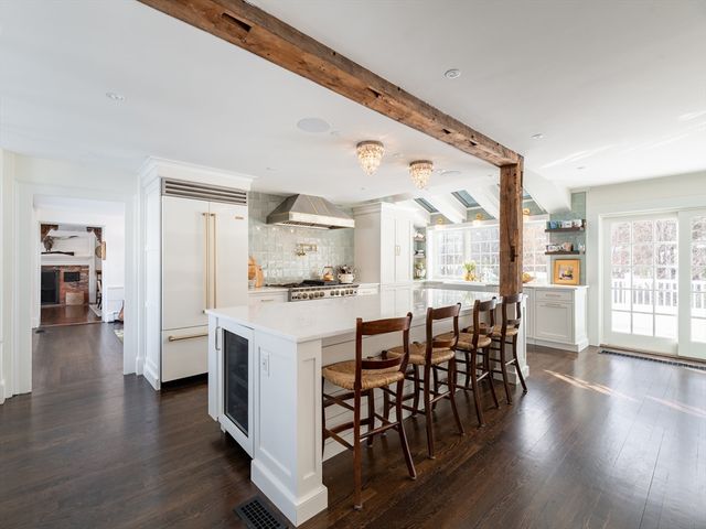 20 Seabury Point Road, Duxbury, MA 02332