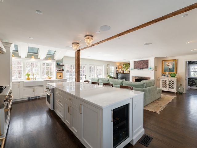 20 Seabury Point Road, Duxbury, MA 02332