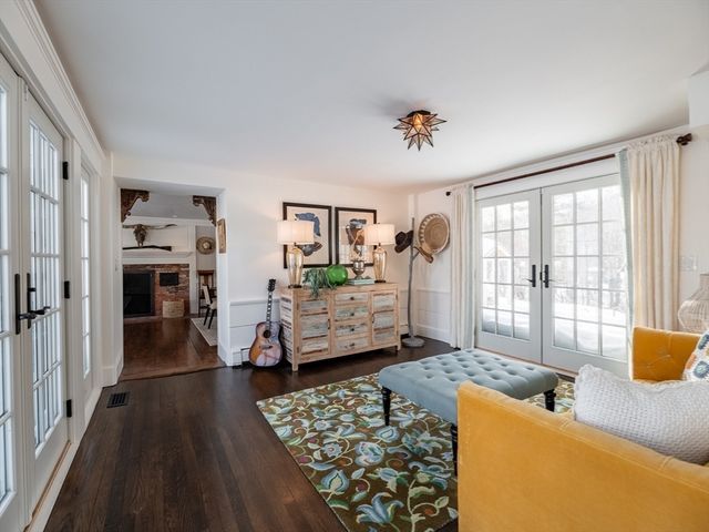 20 Seabury Point Road, Duxbury, MA 02332