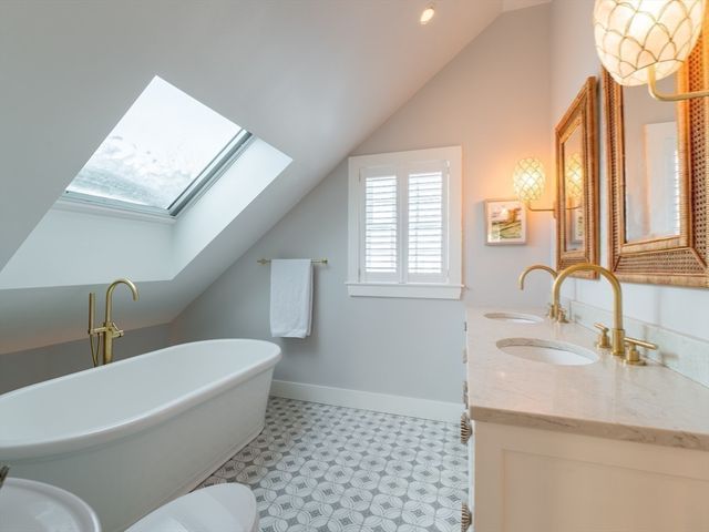 20 Seabury Point Road, Duxbury, MA 02332