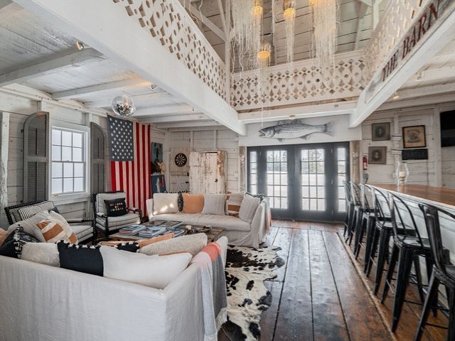 20 Seabury Point Road, Duxbury, MA 02332