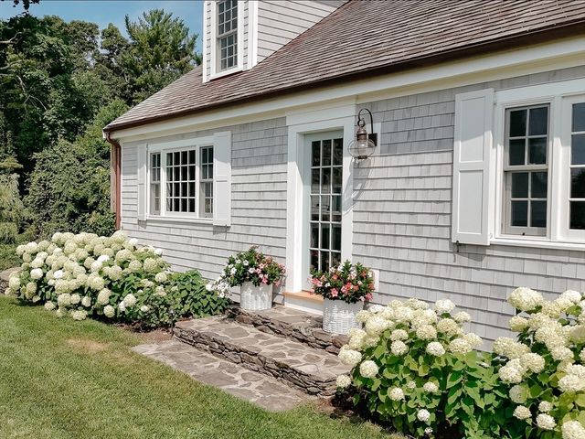 20 Seabury Point Road, Duxbury, MA 02332