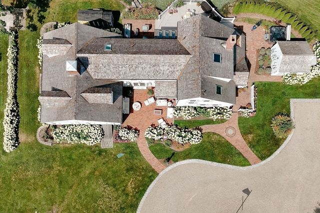 20 Seabury Point Road, Duxbury, MA 02332