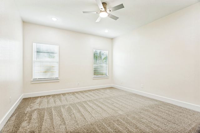 901 E Devitt Street, Fort Worth, TX 76110