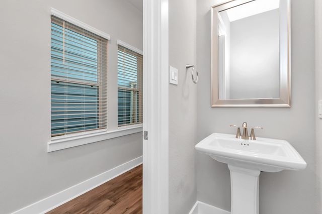 1415 Northern Brewer Trail, Houston, TX 77008