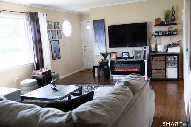 37 Johnson Road, Wallingford, CT 06492