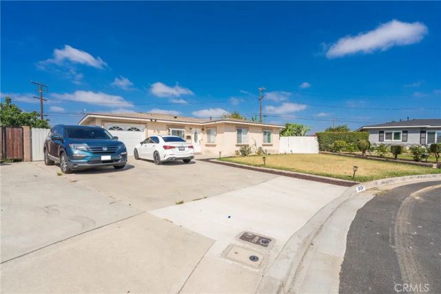 9426 MIRAGE AVE, Westminster, CA 92683