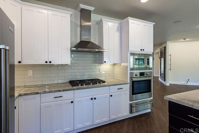 1947 Bear Valley Oaks Road, Escondido, CA 92025