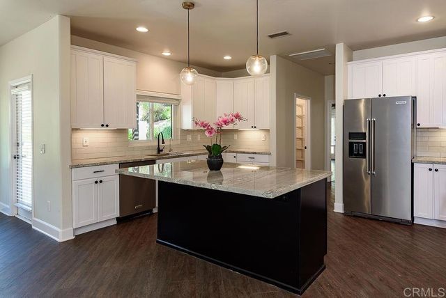 1947 Bear Valley Oaks Road, Escondido, CA 92025
