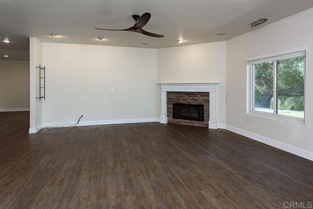 1947 Bear Valley Oaks Road, Escondido, CA 92025