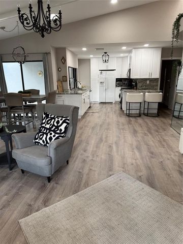 35 PINEWINDS BOULEVARD, Oldsmar, FL 34677