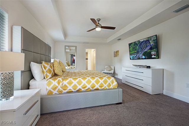 2913 SW 11th PL, Cape Coral, FL 33914