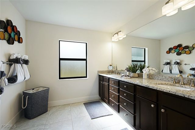 2913 SW 11th PL, Cape Coral, FL 33914