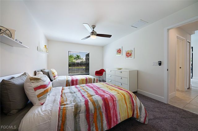 2913 SW 11th PL, Cape Coral, FL 33914