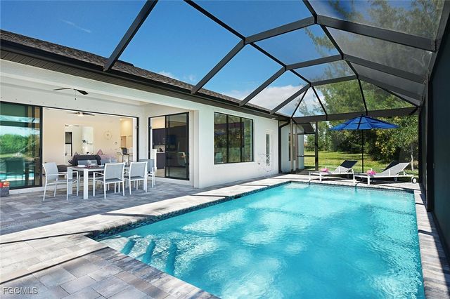 2913 SW 11th PL, Cape Coral, FL 33914